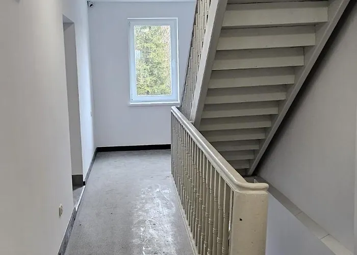 Kwateromat Goscinne I Pracownicze Apartment *